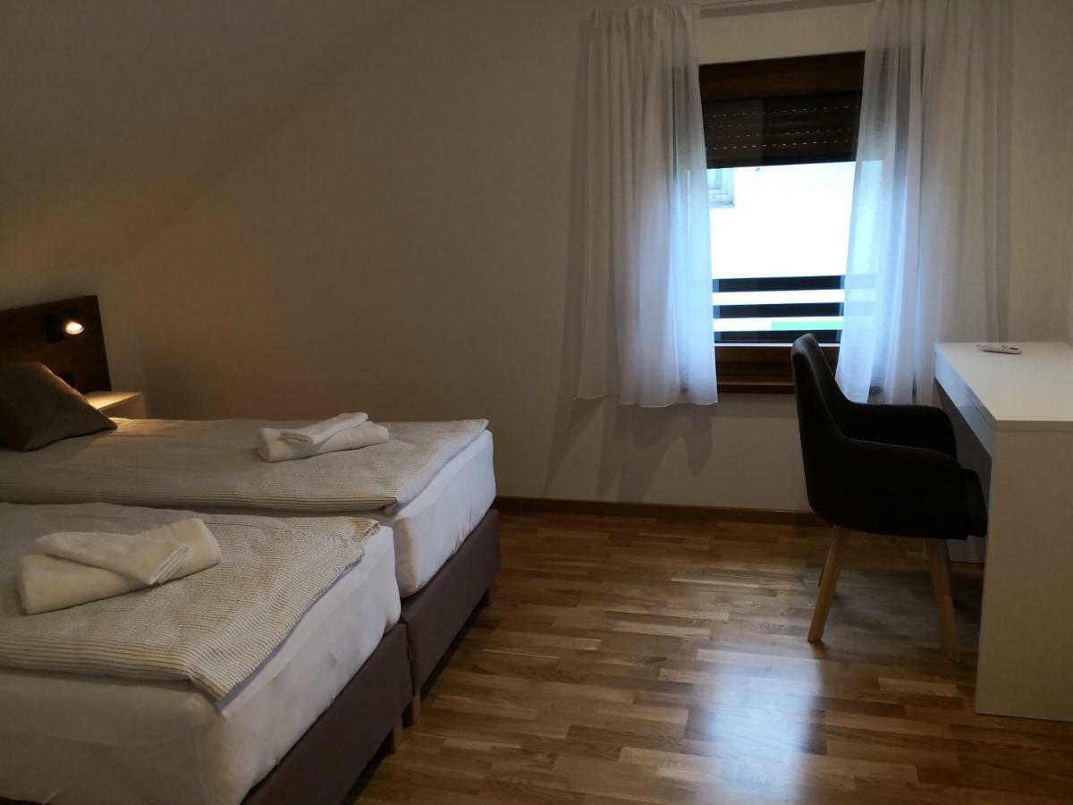Accommodation Plitvice Korenica Exterior photo