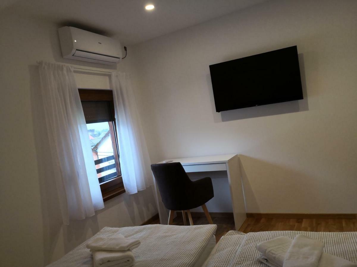 Accommodation Plitvice Korenica Exterior photo