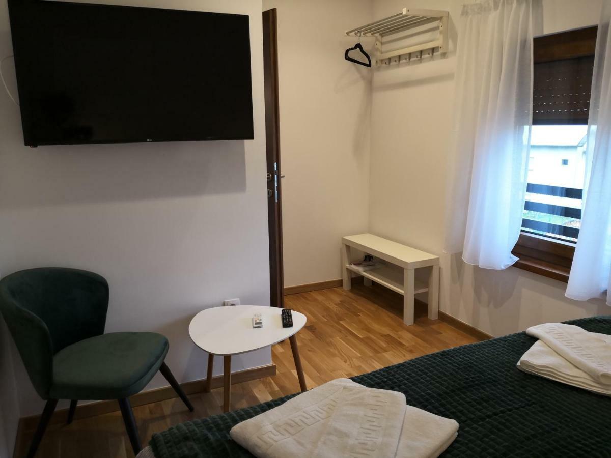 Accommodation Plitvice Korenica Exterior photo